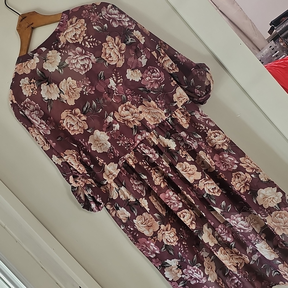 Torrid Sheer High Low Floral Blouse Size 00 - Picture 5 of 5